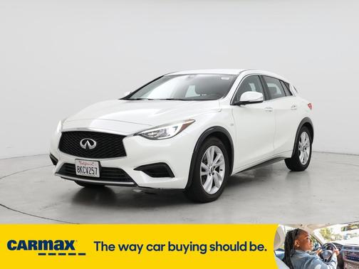 2018 INFINITI QX30 Luxury