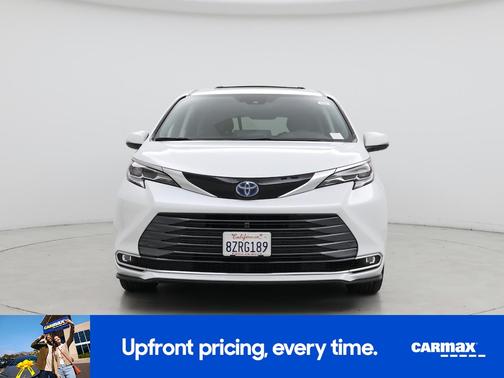 2022 Toyota Sienna Platinum