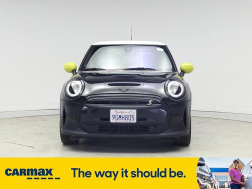2023 MINI SE Hardtop SE