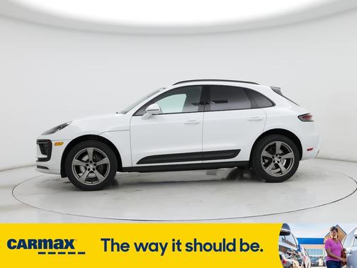 2023 Porsche Macan T