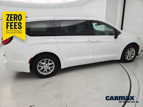 White 2024 Chrysler Pacifica Touring L