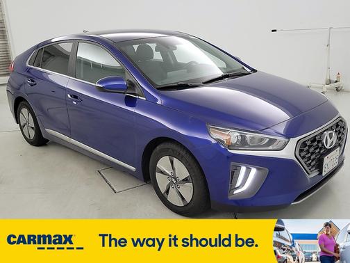 2022 Hyundai IONIQ Hybrid SE
