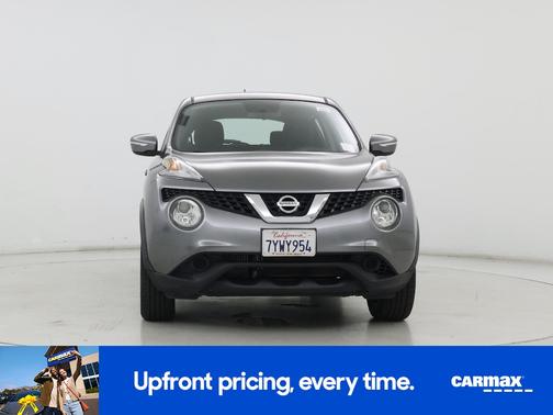 Gray 2016 Nissan Juke S