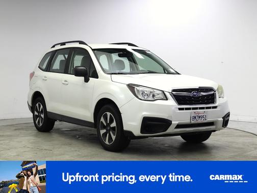 White 2017 Subaru Forester 2.5I