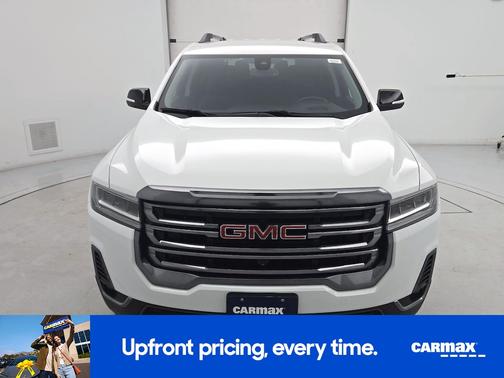 White 2023 GMC Acadia AT4