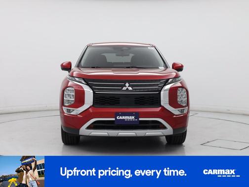Red 2022 Mitsubishi Outlander SE