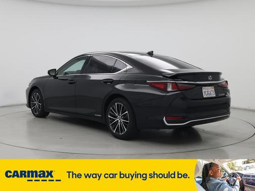 2022 Lexus ES 300h