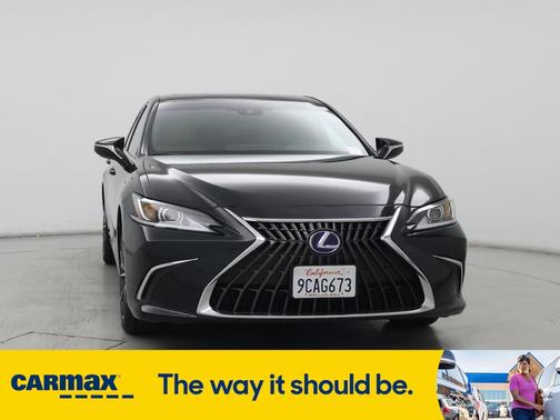 2022 Lexus ES 300h