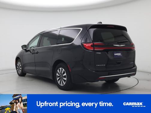 Black 2024 Chrysler Pacifica Hybrid Select