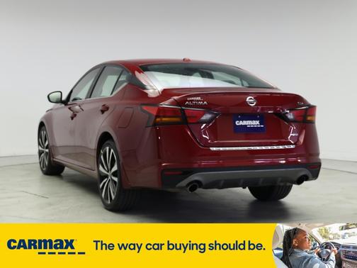2022 Nissan Altima SR