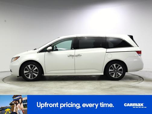 White 2014 Honda Odyssey Touring