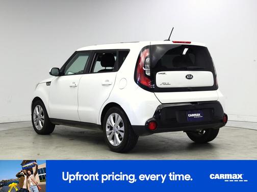 White 2016 Kia Soul +