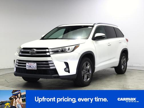 White 2017 Toyota Highlander Limited Platinum