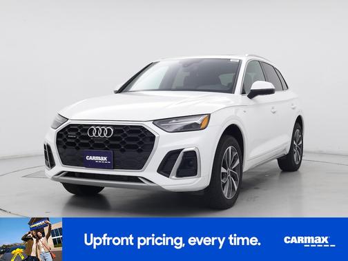 White 2024 Audi Q5 S-Line Premium Plus