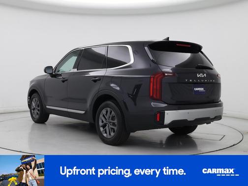 Gray 2025 Kia Telluride LX