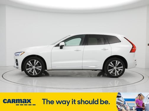 2022 Volvo XC60 B5 Inscription