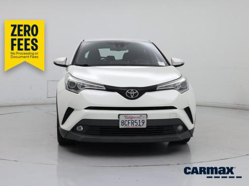 White 2018 Toyota C-HR XLE