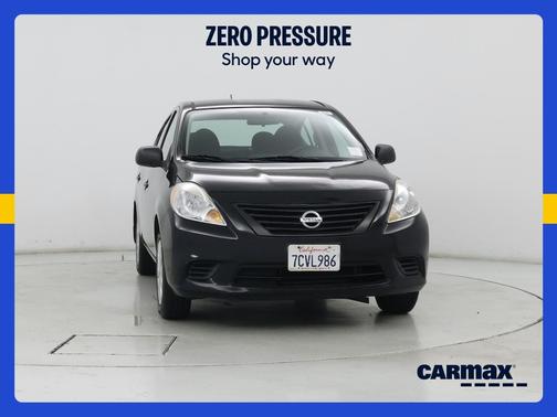 Black 2014 Nissan Versa S