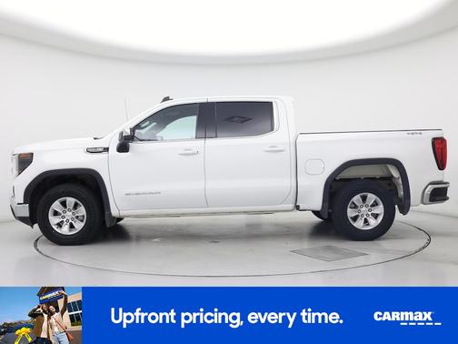 White 2023 GMC Sierra 1500 SLE