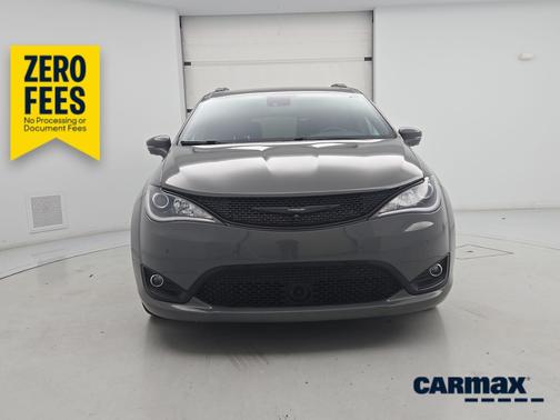 Gray 2020 Chrysler Pacifica Limited