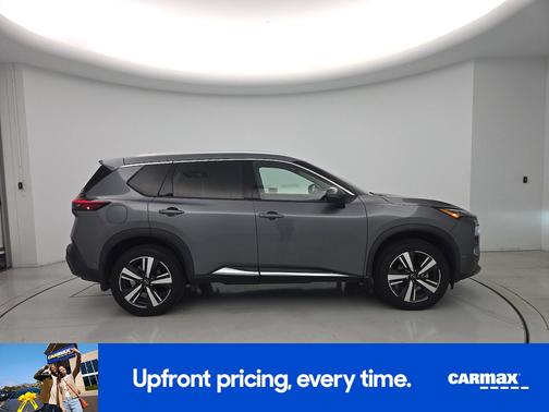 Gray 2023 Nissan Rogue SL