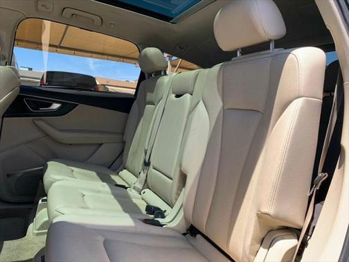 2019 Audi Q7 55 Premium Plus