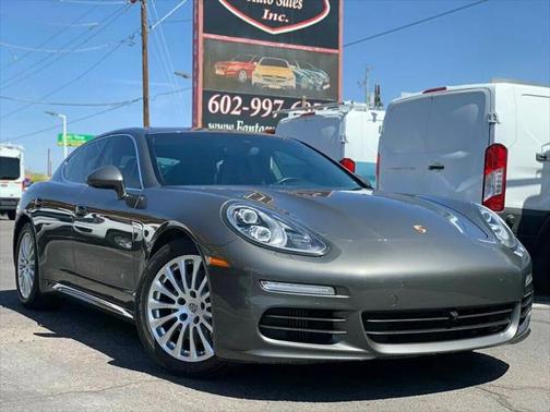 2014 Porsche Panamera 4