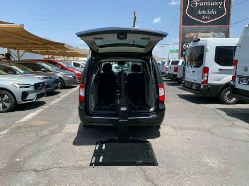 Mocha Java Pearlcoat 2015 Chrysler Town & Country Touring-L