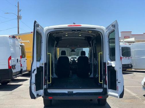 Oxford White 2015 Ford Transit-250 Base