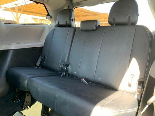 2017 Toyota Sienna SE