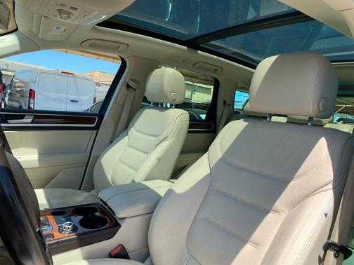 2014 Volkswagen Touareg TDI Lux
