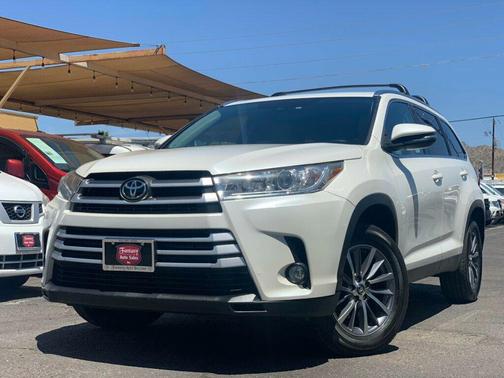 Blizzard Pearl 2019 Toyota Highlander XLE