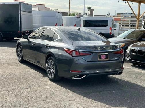 2022 Lexus ES 350 Base