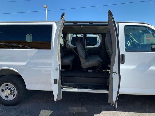 2019 Chevrolet Express 3500 LT