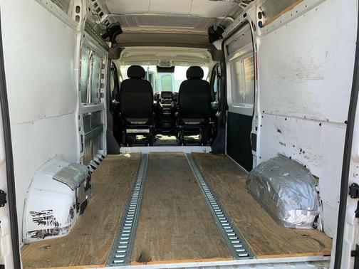 Bright White Clearcoat 2024 RAM ProMaster 1500 Base