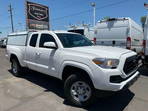 Ice Cap 2023 Toyota Tacoma SR