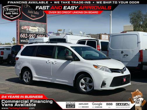 2019 Toyota Sienna LE