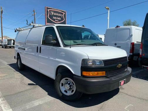 Summit White 2020 Chevrolet Express 2500 RWD 2500 Extended Wheelbase WT
