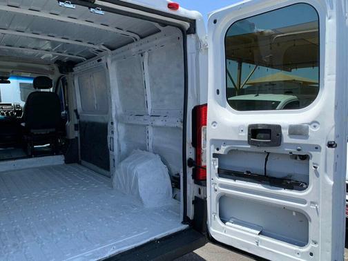 Bright White Clearcoat 2017 RAM ProMaster 1500 Low Roof