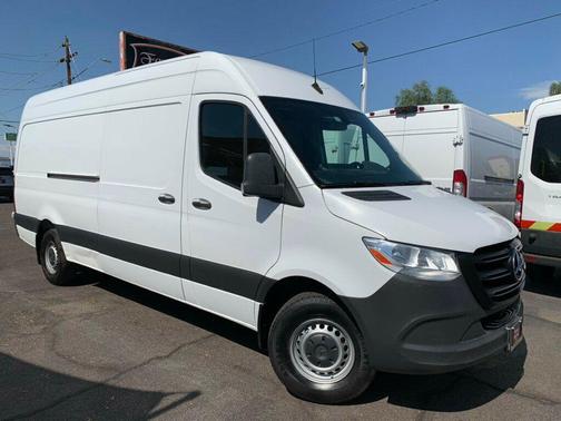 Arctic White 2022 Mercedes-Benz Sprinter 2500 High Roof