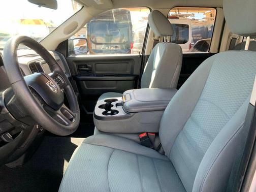 Bright Silver Metallic Clearcoat 2017 RAM 1500 Tradesman