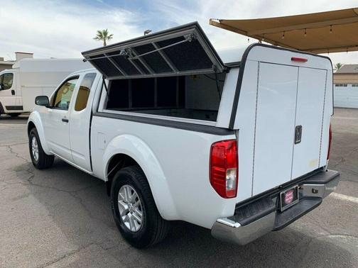 Glacier White 2015 Nissan Frontier SV