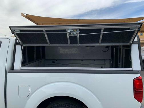 Glacier White 2015 Nissan Frontier SV