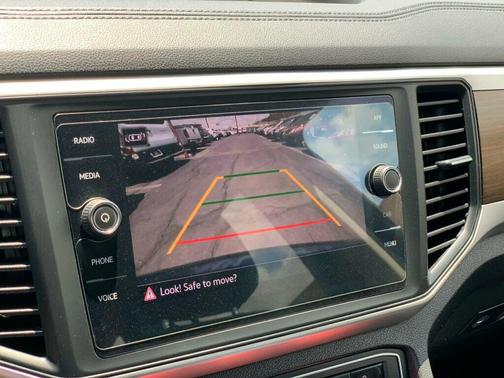 2021 Volkswagen Atlas 3.6L SE w/Technology