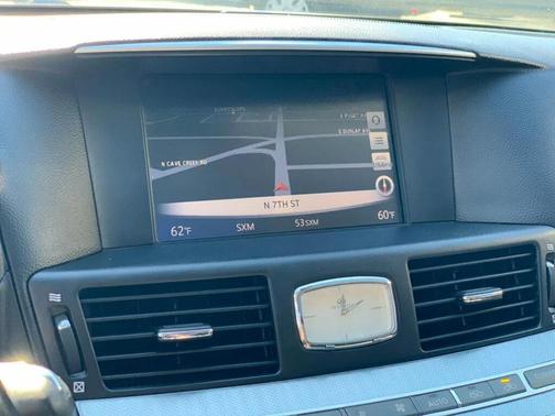 2018 INFINITI Q70 3.7 LUXE