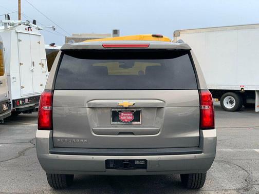2018 Chevrolet Suburban LT