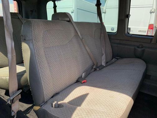 Summit White 2015 Chevrolet Express 3500 LT
