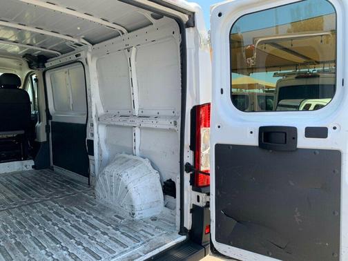 Bright White Clearcoat 2018 RAM ProMaster 1500 Low Roof