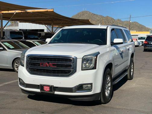 2017 GMC Yukon XL SLT