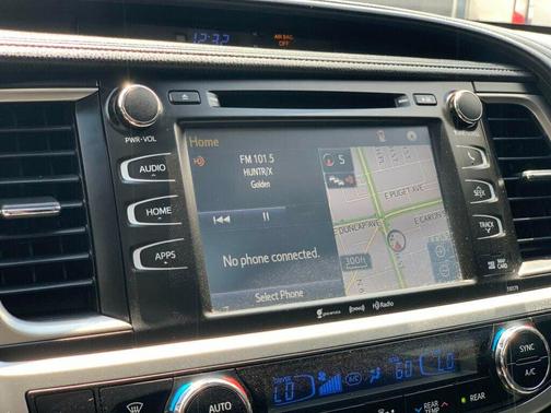 2017 Toyota Highlander SE